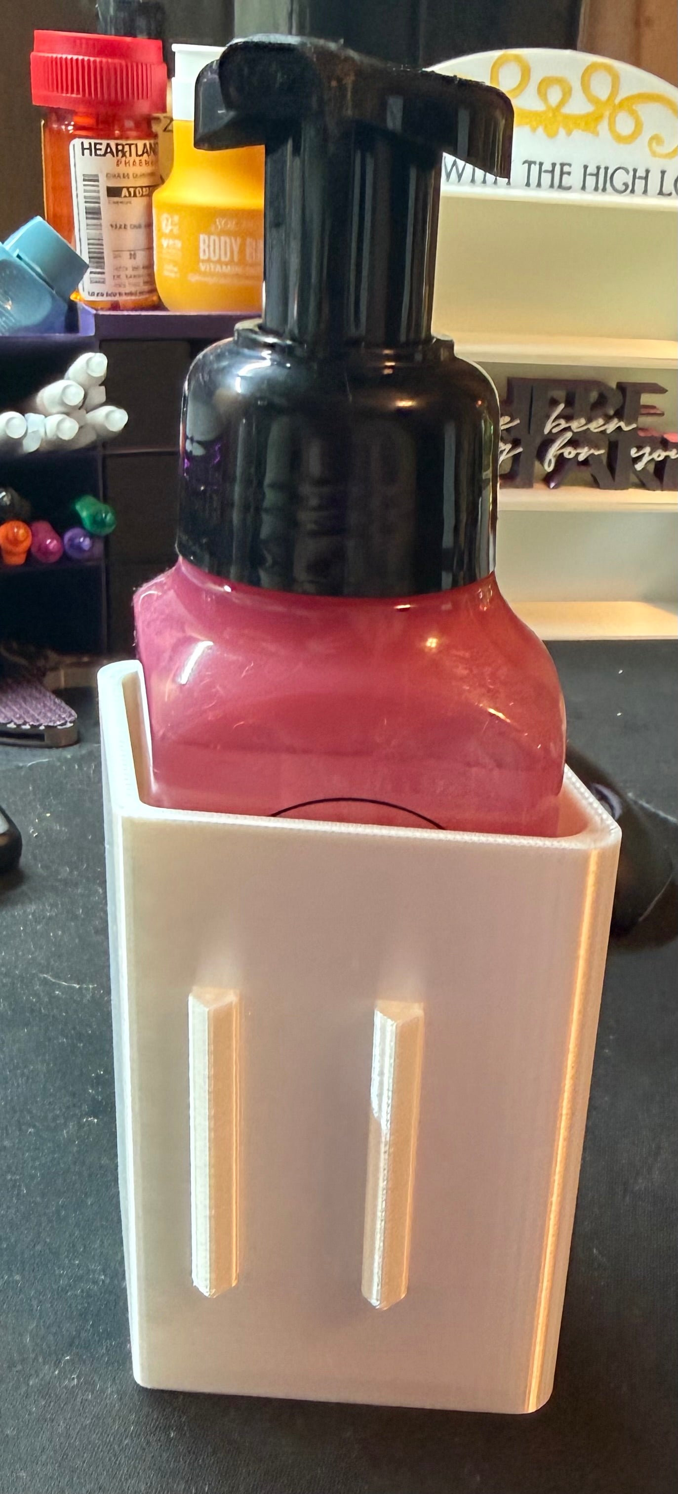 Customizable BBW Foaming Soap Holder – Seashell & Minimalist Styles